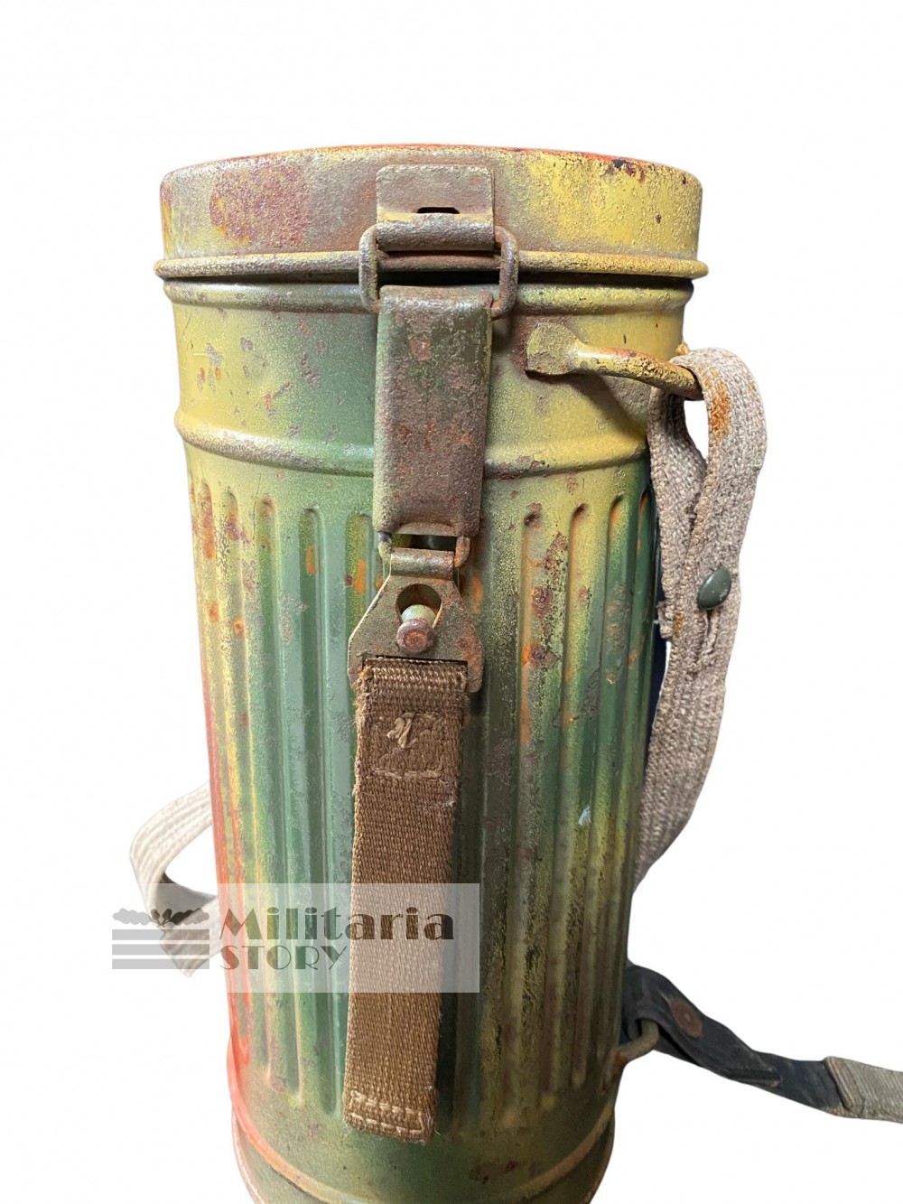 Normandy camo gas-mask - Normandy camo gas-mask: Third Reich Equipment