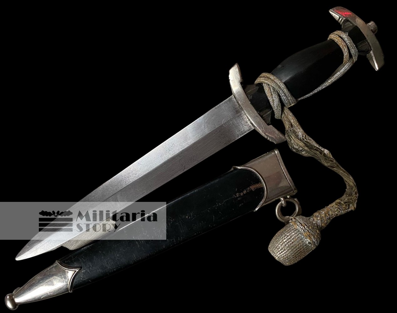 SS Carl Eickhorn Dagger - SS Carl Eickhorn Dagger: German Edged weapon