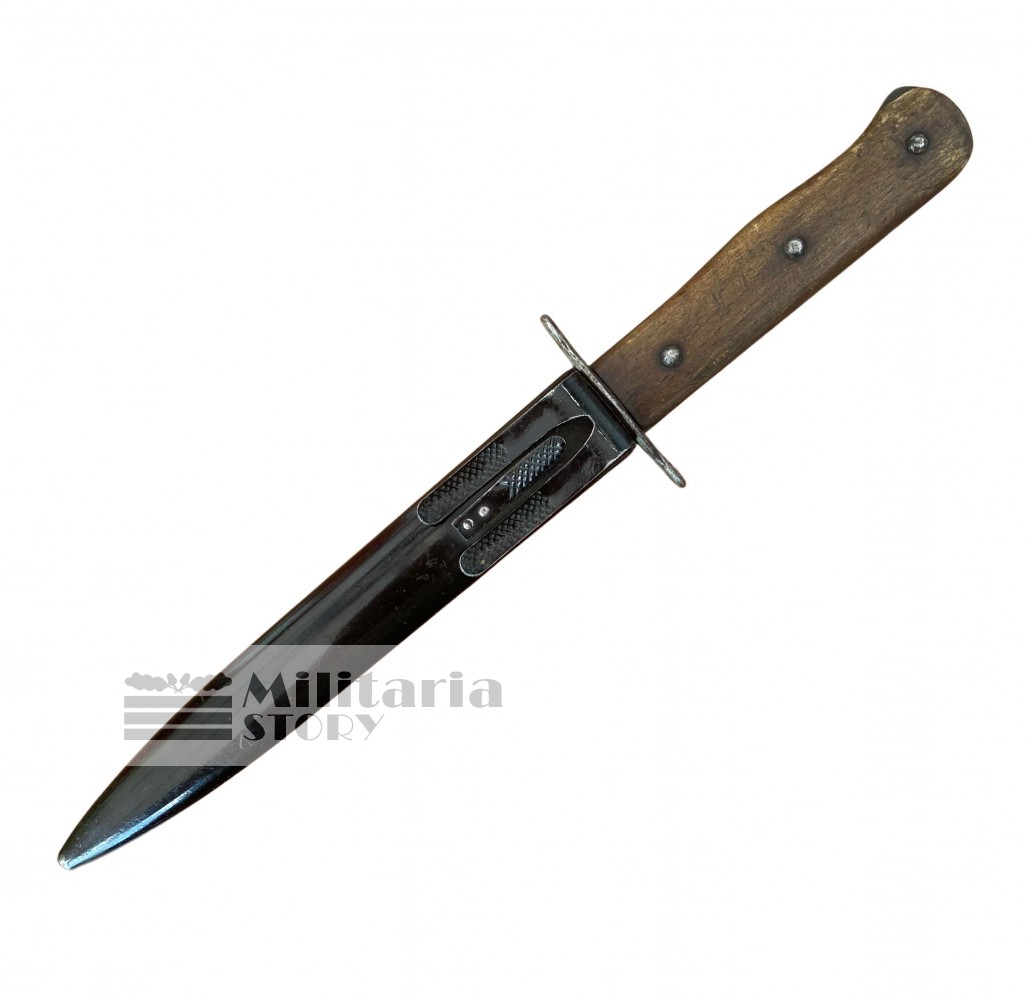 WW2 German fighting knife - WW2 German fighting knife: German Edged weapon