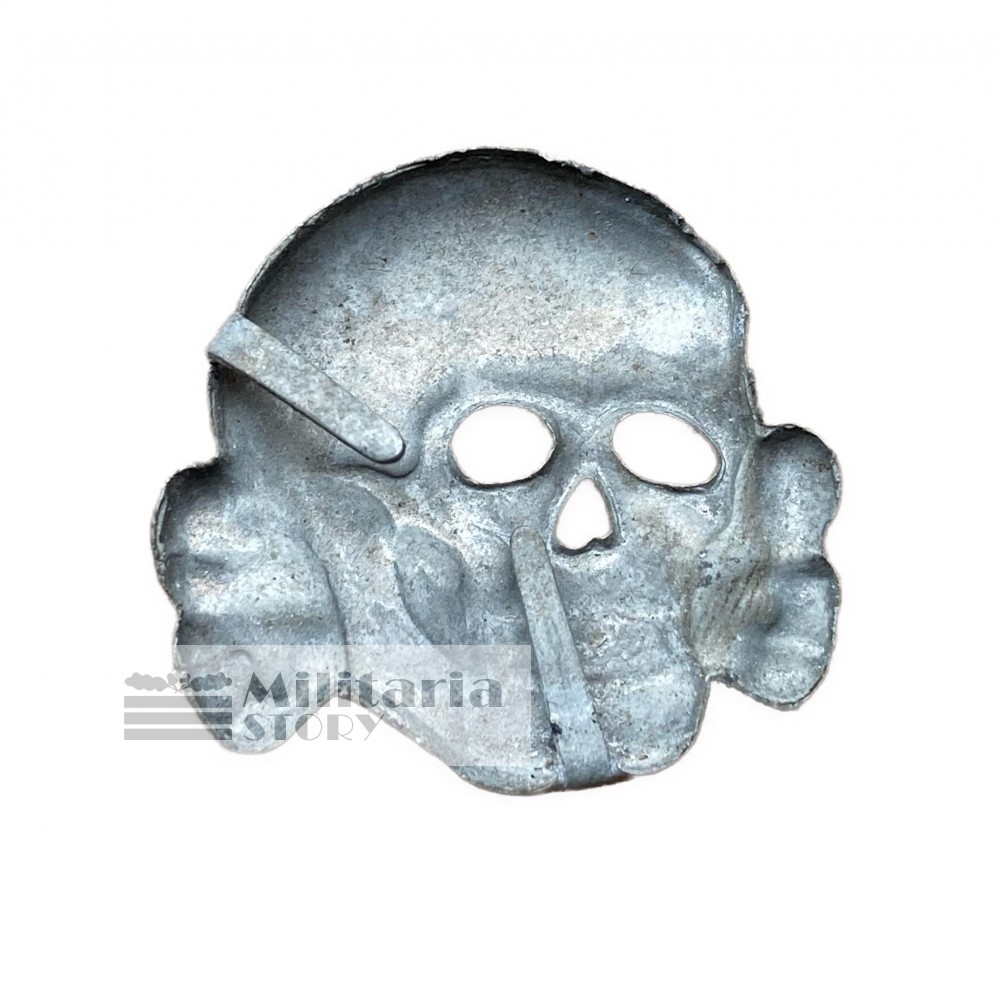 SS visor skull 3 pronged Assmann - SS visor skull 3 pronged Assmann: Third Reich Insignia