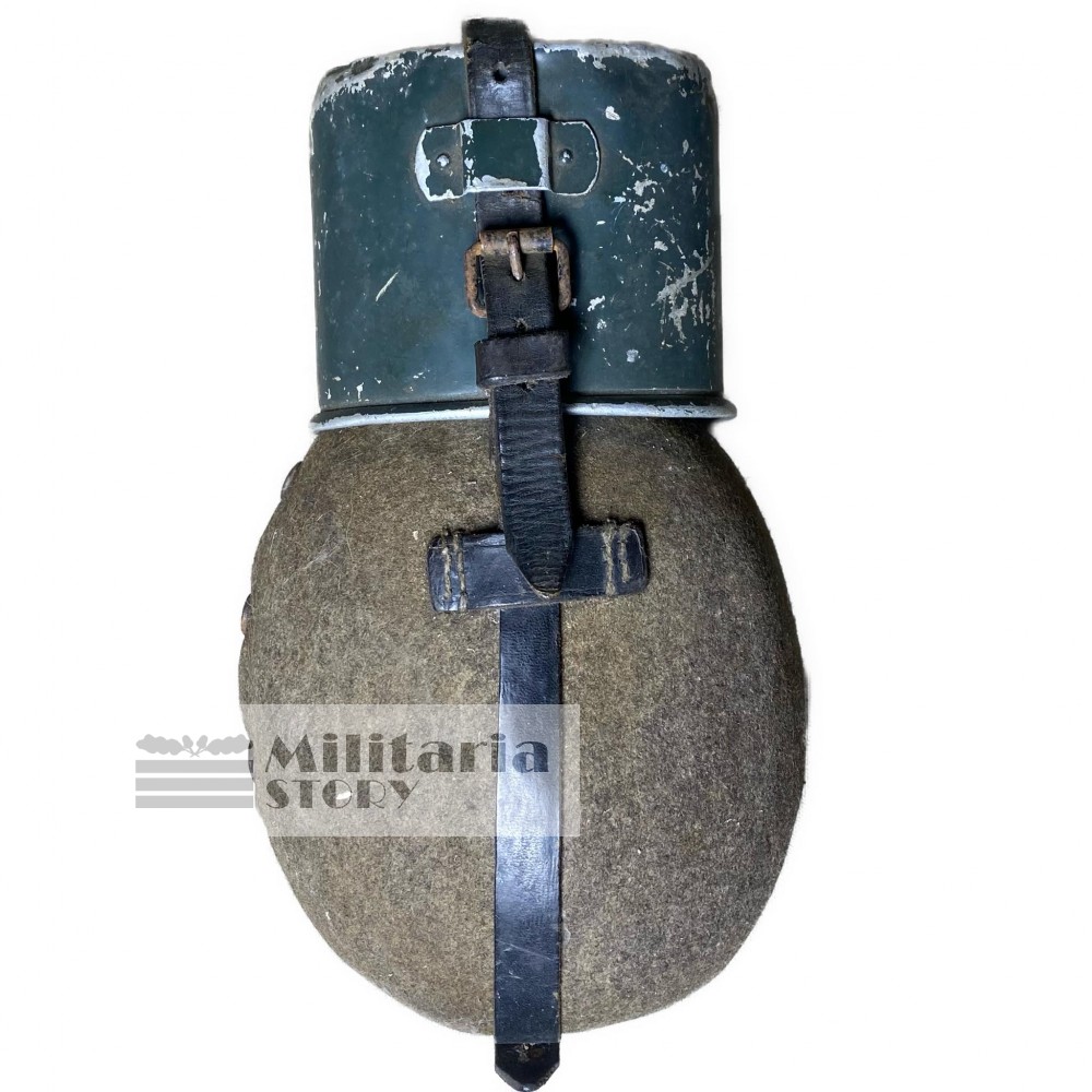 WH/SS BOTTLE CANTEEN - WH/SS BOTTLE CANTEEN: German Equipment