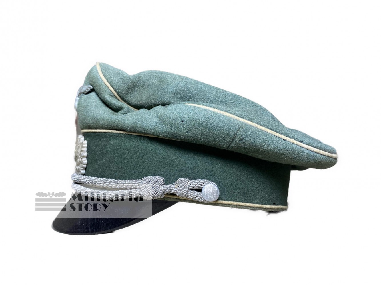 Wehrmacht "crusher style" visor cap - Wehrmacht "crusher style" visor cap: pre-war German Headgear