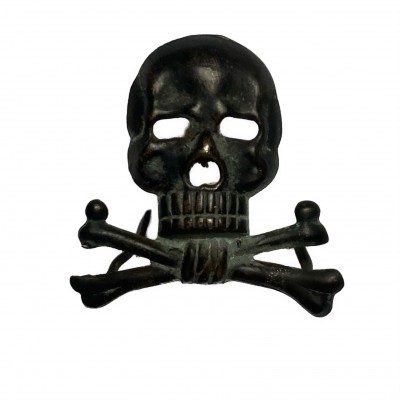 Army (Heer) Braunschweig visor cap skull - German Insignia