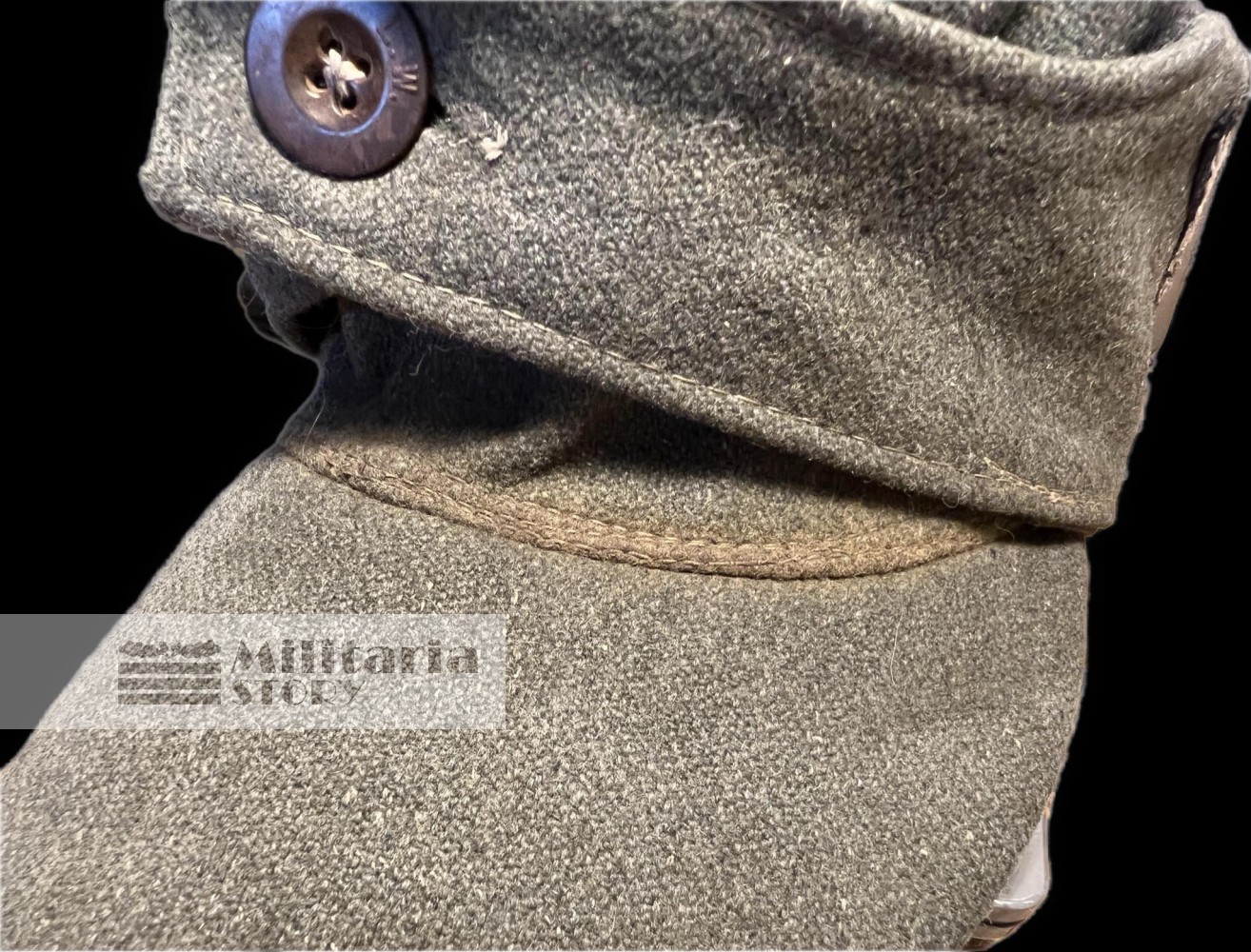 Killer Waffen SS M43 field cap - Killer Waffen SS M43 field cap: Vintage German Headgear