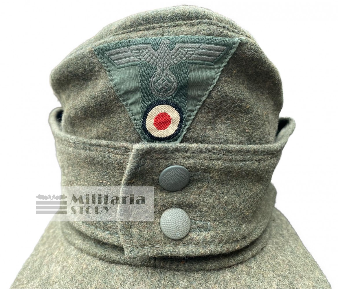 Wehrmacht M43 field cap - Wehrmacht M43 field cap: Vintage German Headgear