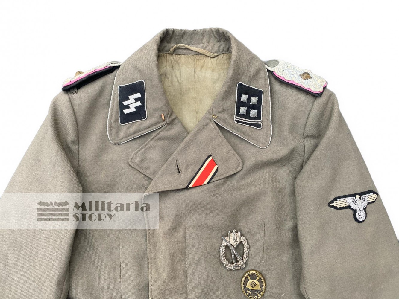 Waffen SS Officer wrap Stug - Waffen SS Officer wrap Stug: Vintage German Uniforms