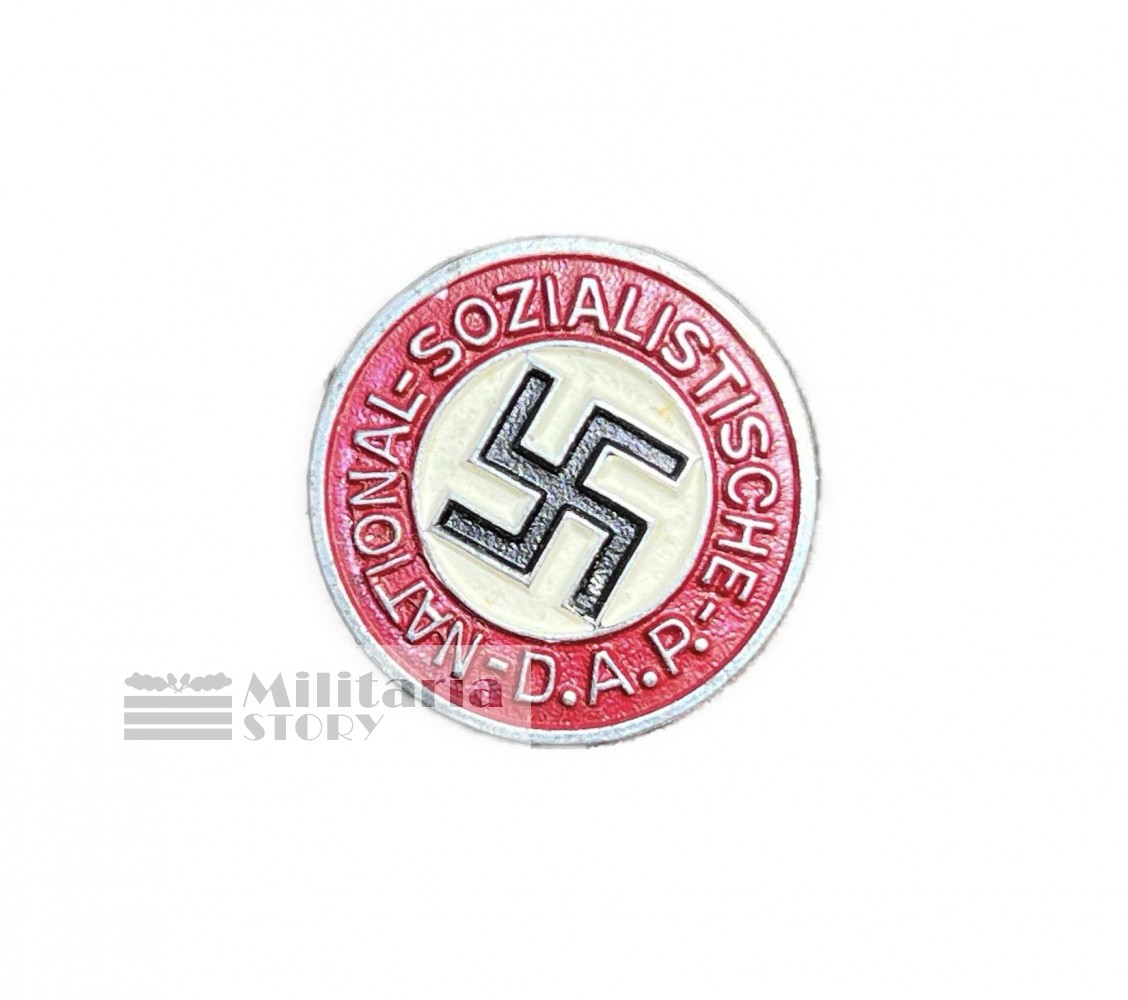 NSDAP PARTY BADGE M1/17 - NSDAP PARTY BADGE M1/17: German Medals and badges