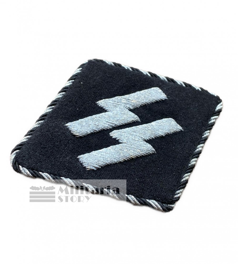 SS Dutch "Germaansche" Sleeve diamond - SS Dutch "Germaansche" Sleeve diamond: WW2 German Insignia
