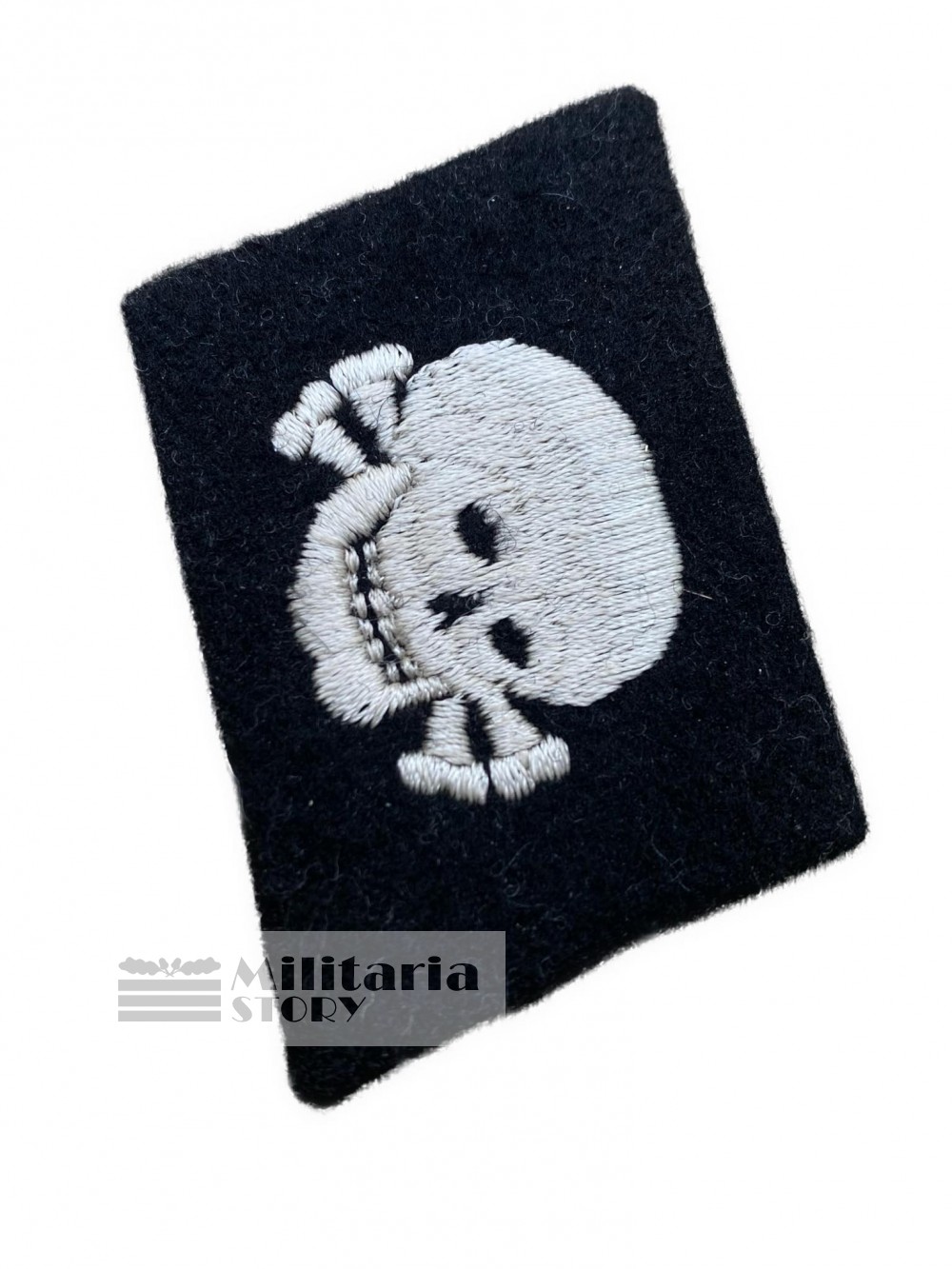 Waffen SS Totenkopf "Pumpkin head" collar tab - Waffen SS Totenkopf "Pumpkin head" collar tab: Vintage German Insignia