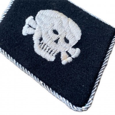 Waffen SS Totenkopf Dachau collar tab