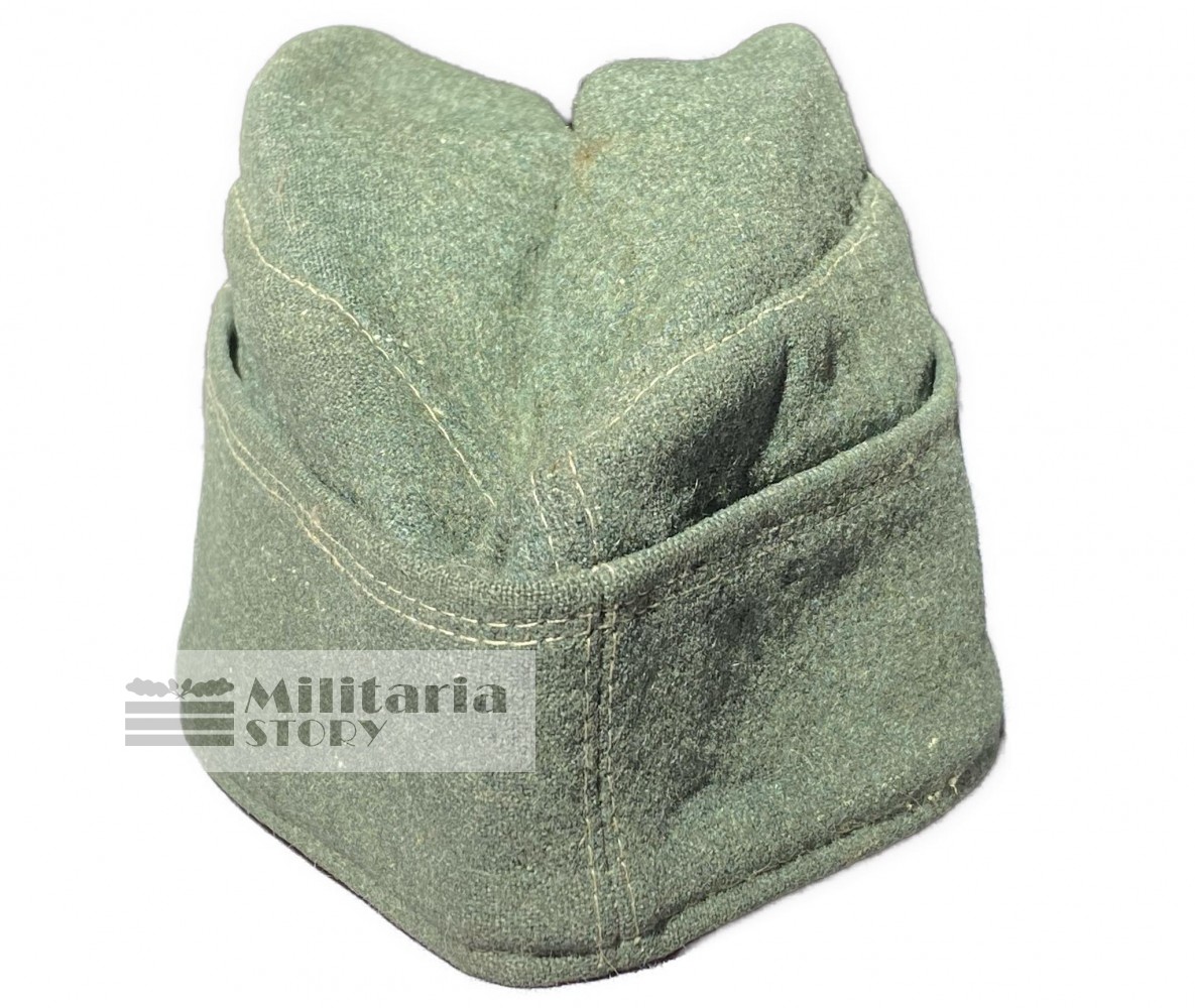 M38 Heer side cap - M38 Heer side cap: German Headgear