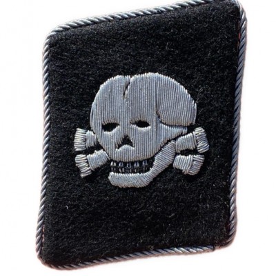 SS Totenkopf Officer verticale collar tab