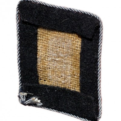 SS Totenkopf Officer verticale collar tab