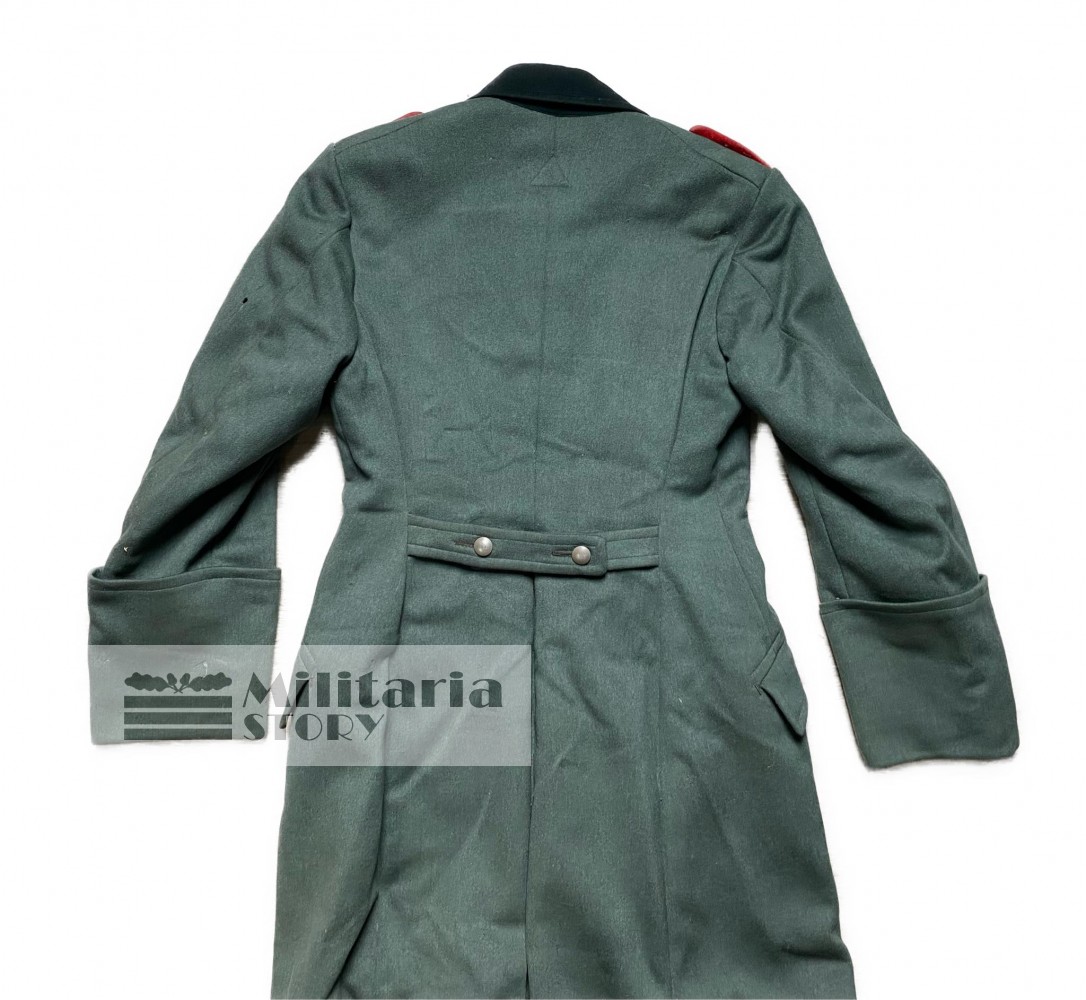 Heer Artillery Offier overcoat - Heer Artillery Offier overcoat: Third Reich Uniforms