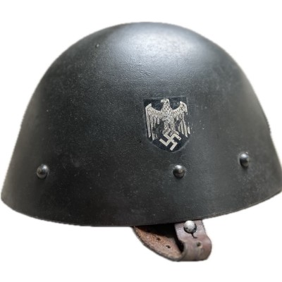 M32 Heer steel helmet