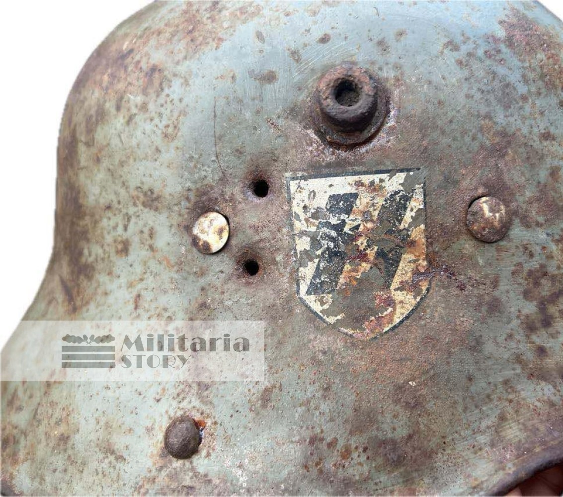  M 16 SS VT steel helmet -  M 16 SS VT steel helmet: WW2 German Headgear