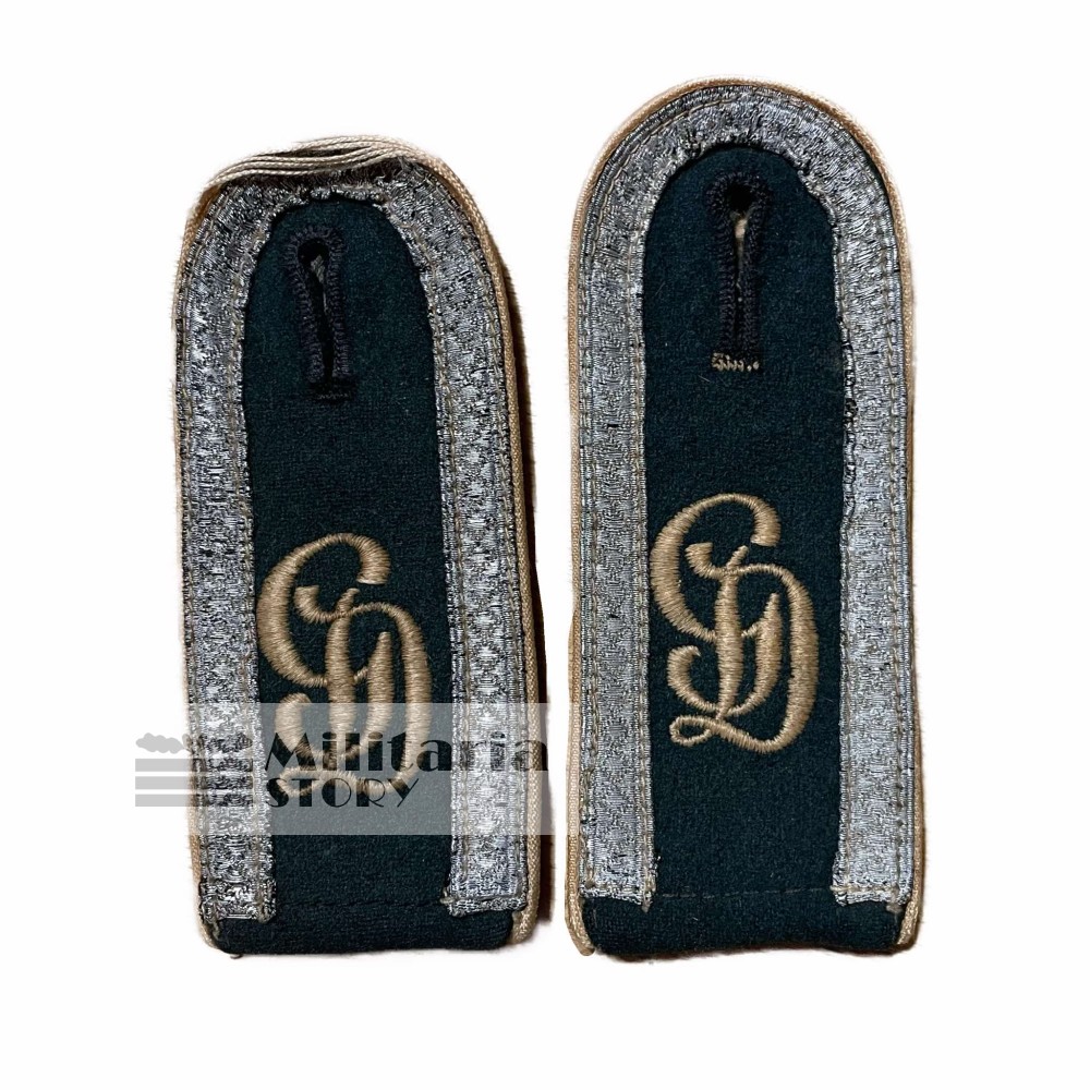 Heer NCO Infantry Grossdeutschland shoulder boards - Heer NCO Infantry Grossdeutschland shoulder boards: German Insignia