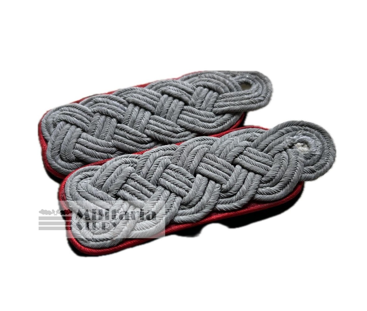 Waffen SS Artillery Sturmbannführer shoulder boards
