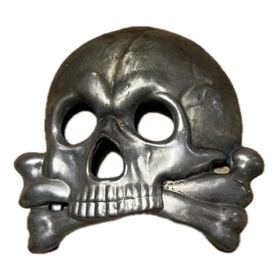 German husaren busby skull - WW2 German Insignia