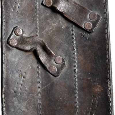 MP 40 leather ammo pouch