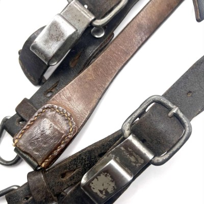 WWII German leather Y straps