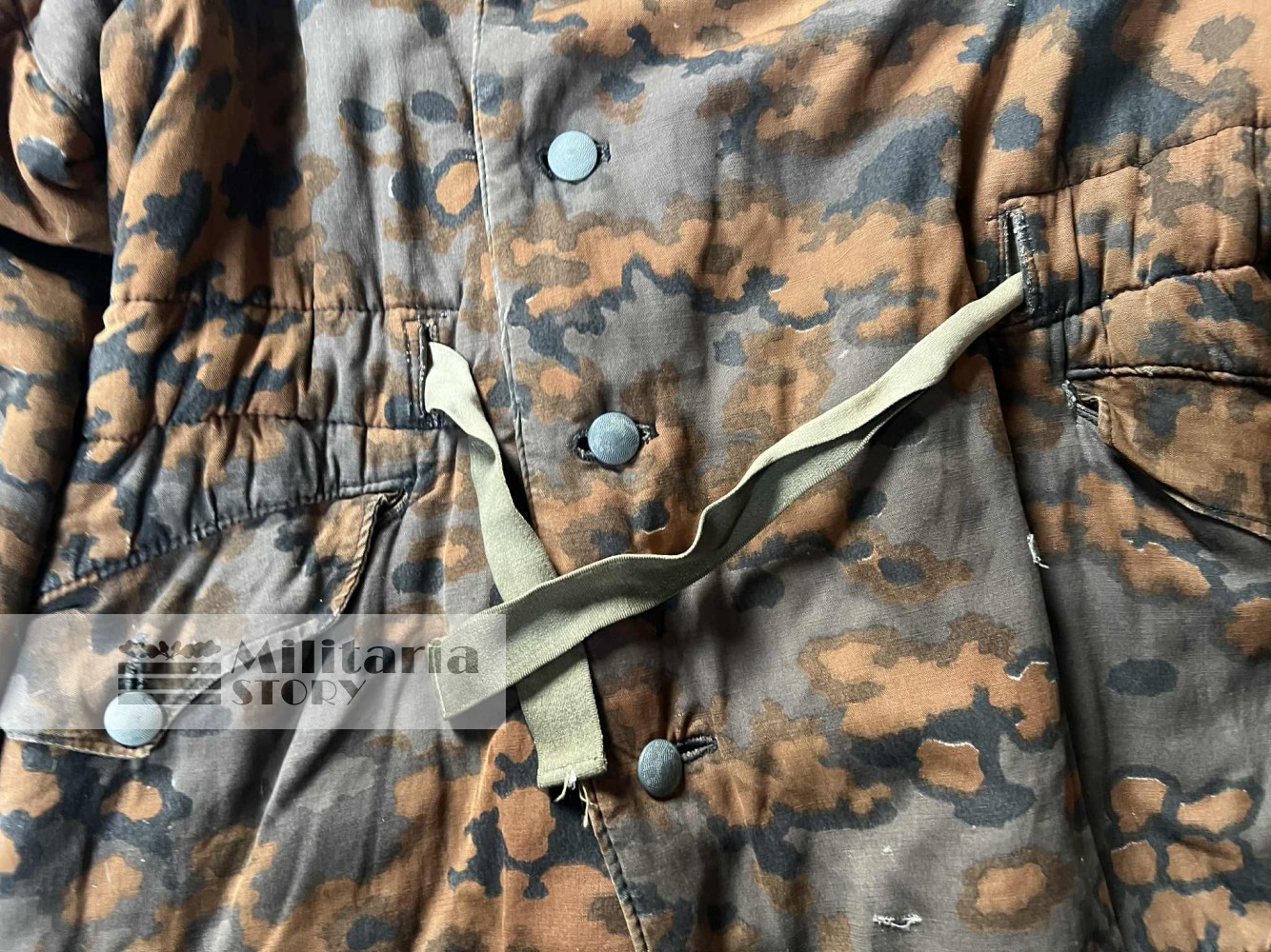 Waffen-SS camouflage parka,  Oak Leaf A - Waffen-SS camouflage parka,  Oak Leaf A: pre-war German Uniforms