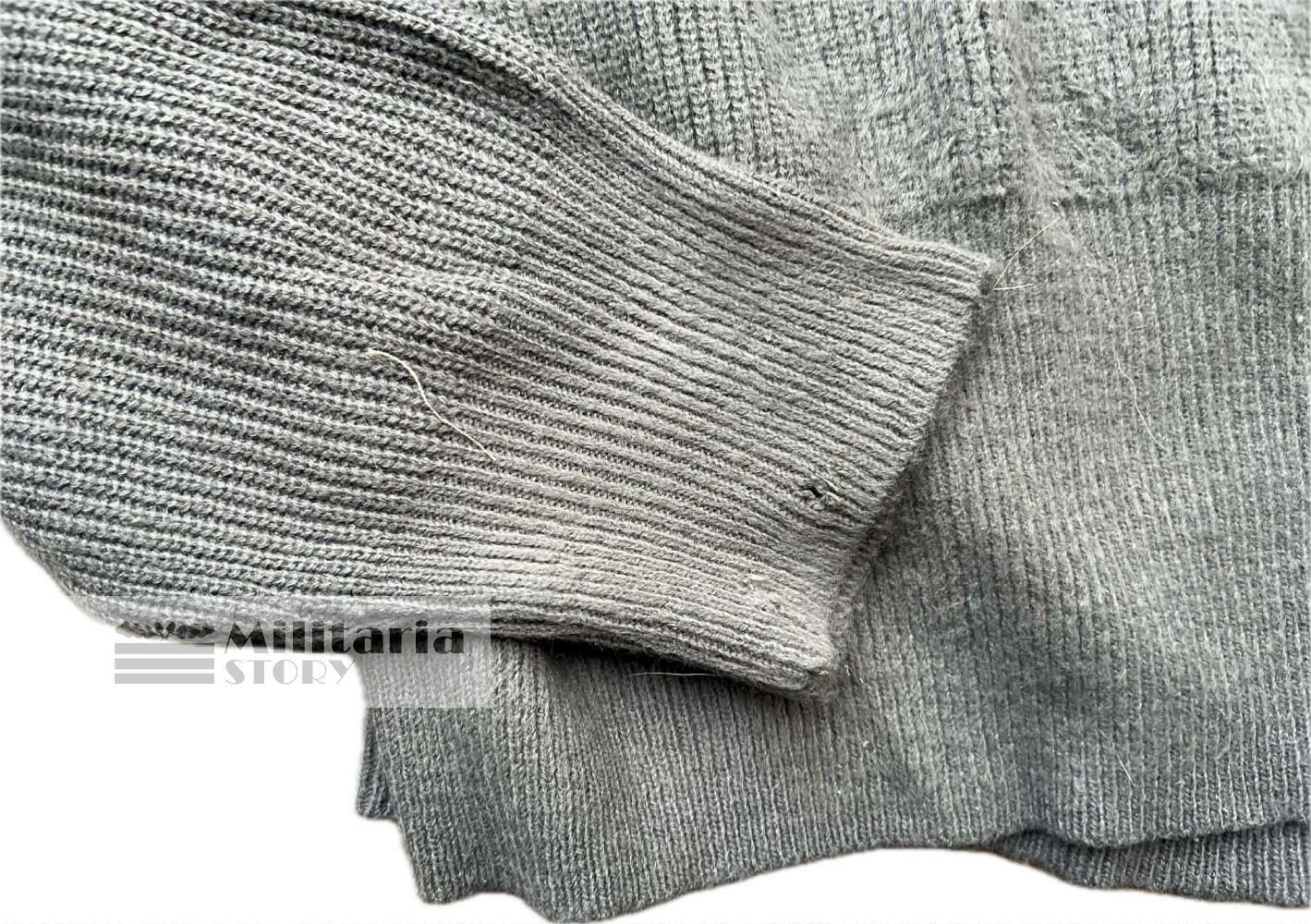 Rare Heer /SS issue sweater - Rare Heer /SS issue sweater: pre-war German Uniforms