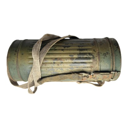 M31 WH/SS gas mask with two tone camouflage canister