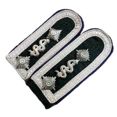 Heer medic schoulder straps