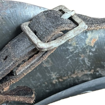 Heer/SS M42 helmet ex -chikenwire