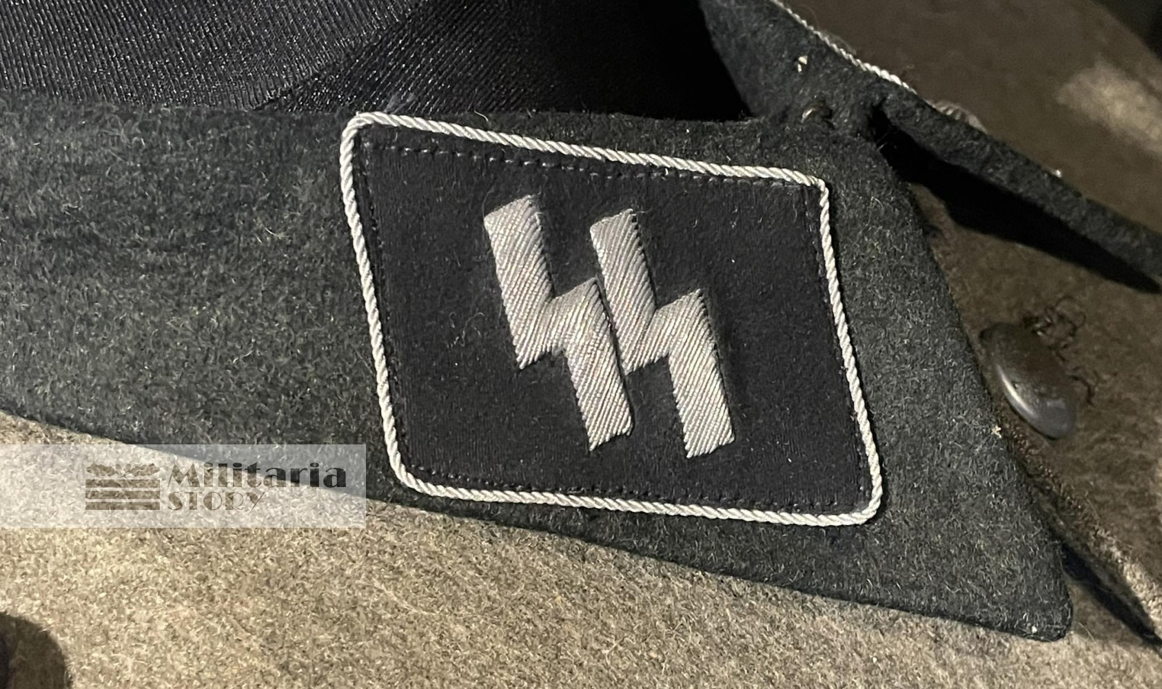 Waffen SS Officer  Tunic - Waffen SS Officer  Tunic: Third Reich Uniforms