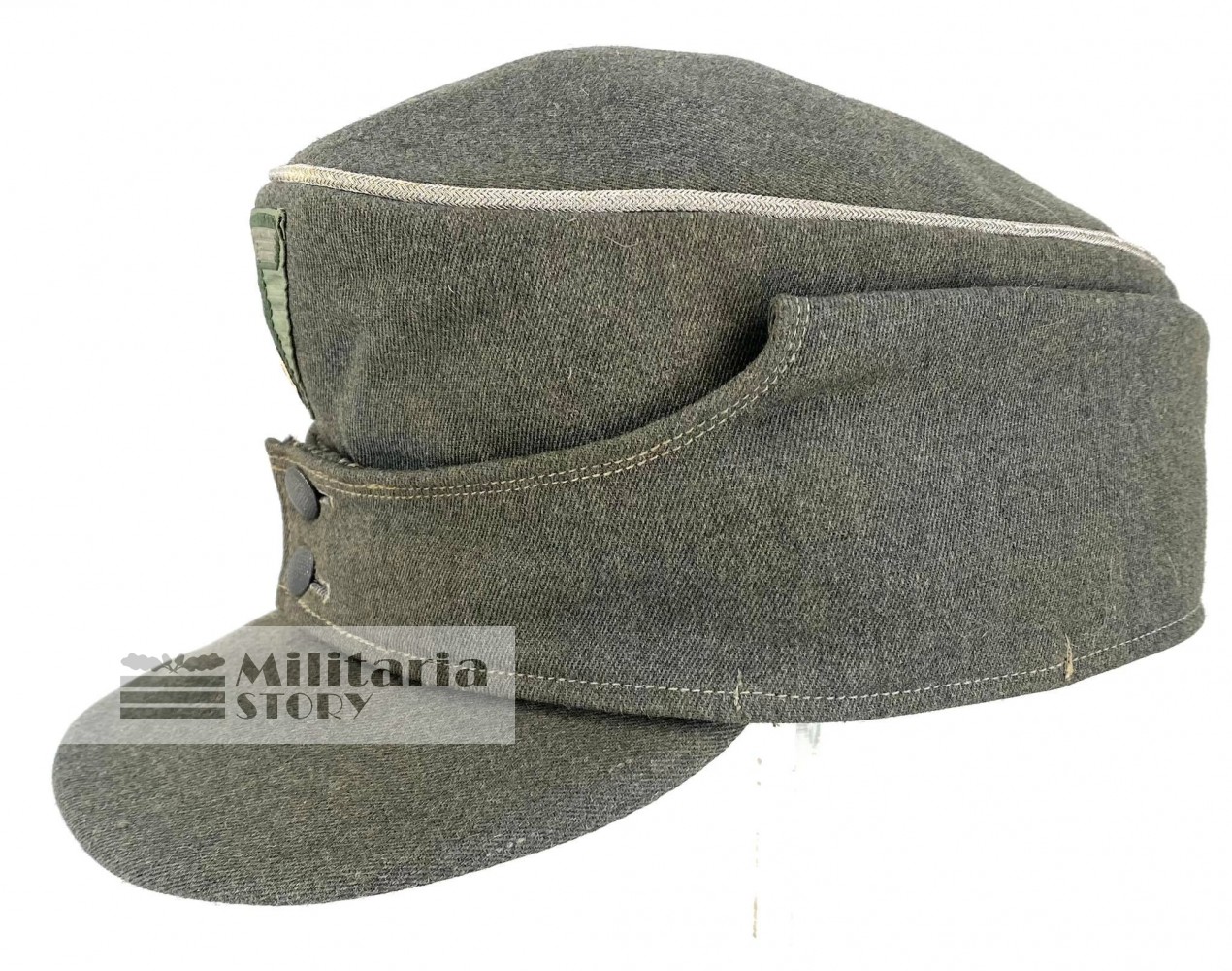 Heer M43 Officer Feldmutze - Heer M43 Officer Feldmutze: WW2 German Headgear