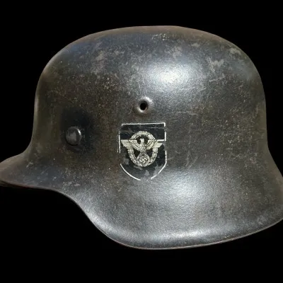 -collectibles/military-196-0-m.jpg-M42 Polizei DD helmet